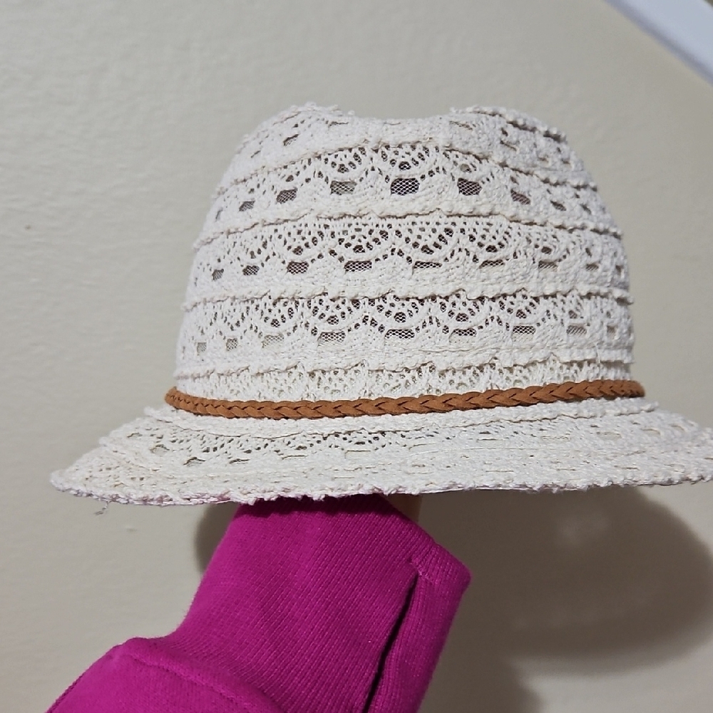 American Eagle Lace Trimmed Cream Fedora Hat